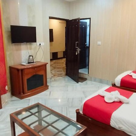 Hotel Riz Váránaszi Kültér fotó