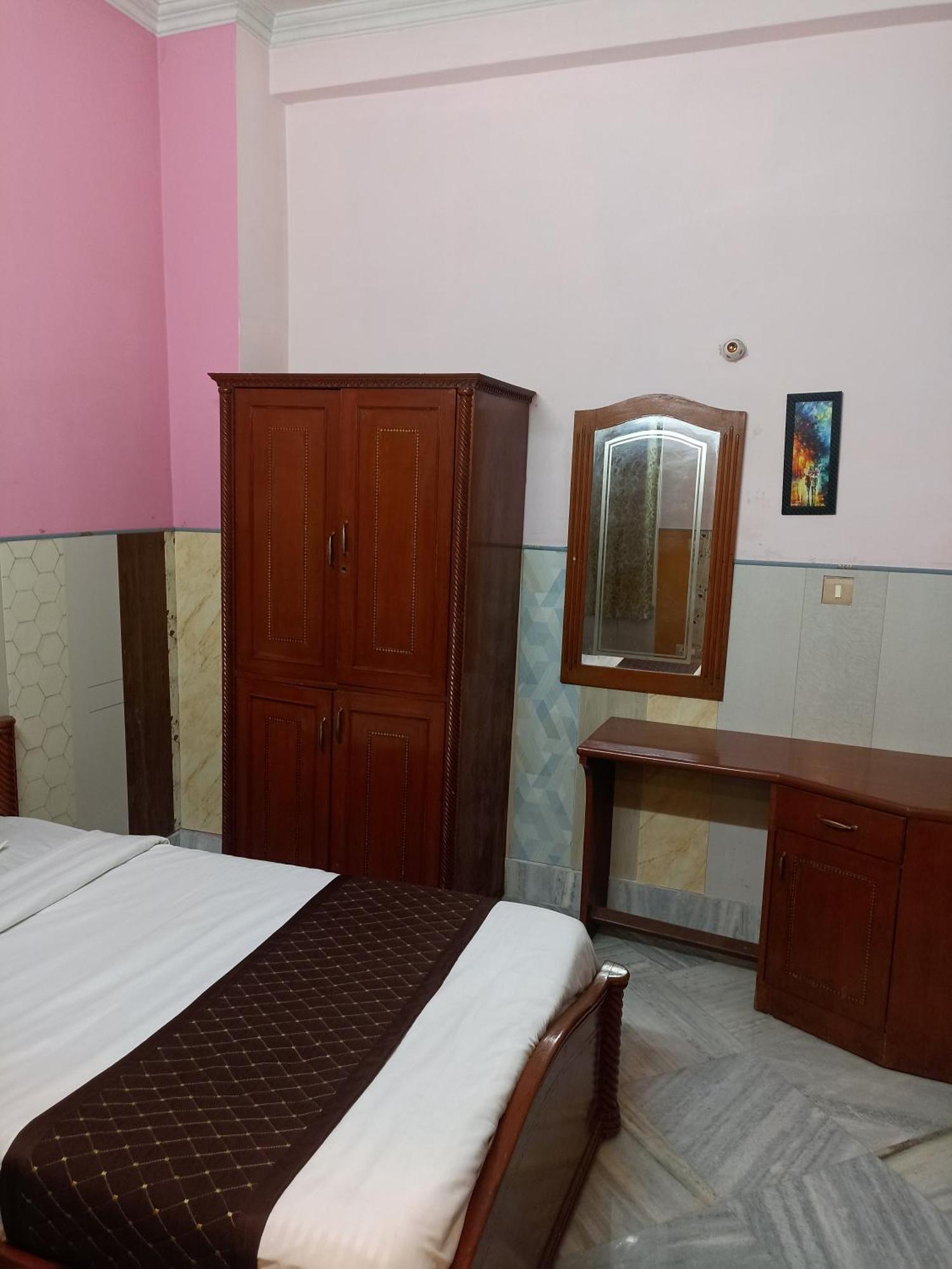 Hotel Riz Váránaszi Kültér fotó