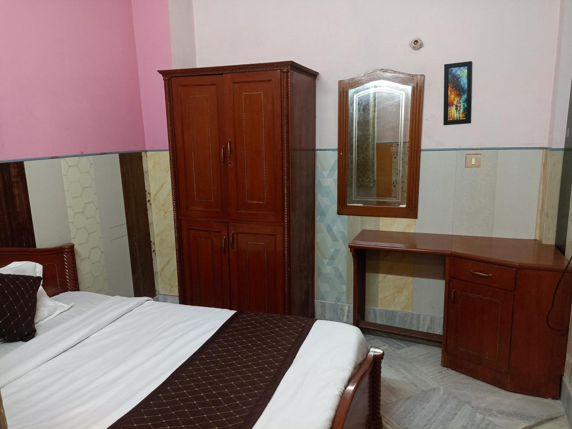Hotel Riz Váránaszi Kültér fotó