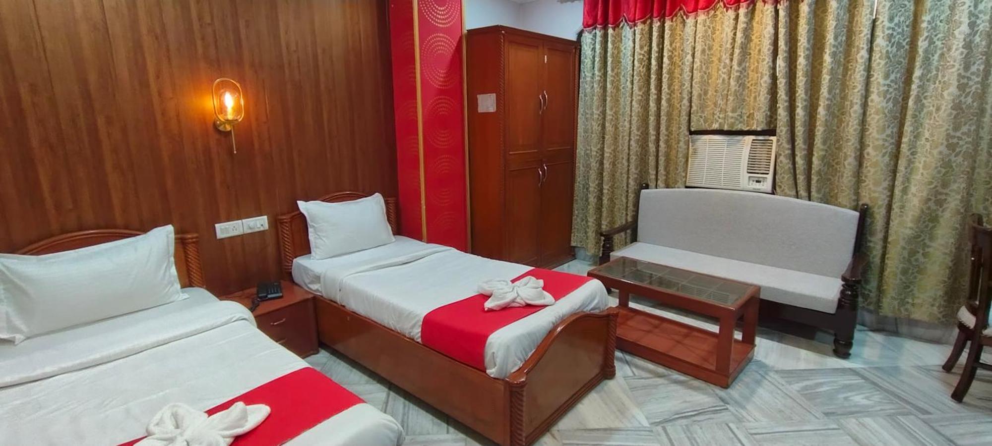 Hotel Riz Váránaszi Kültér fotó